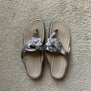 Ecco flower sandals